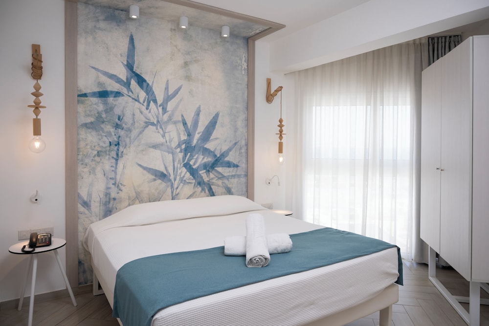 SUITE, DOUBLE BED, SEA VIEW