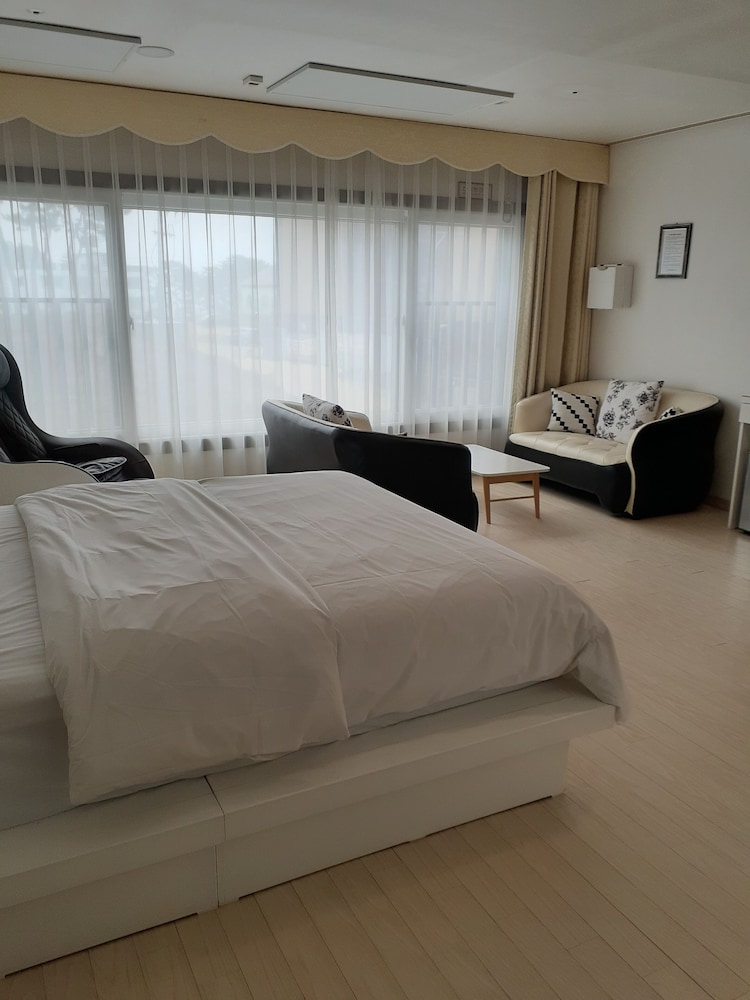 Daebudo Tourist Hotel 6/15