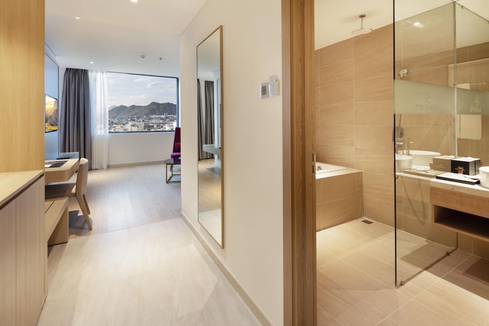 DQua Hotel and Apartment 49/50