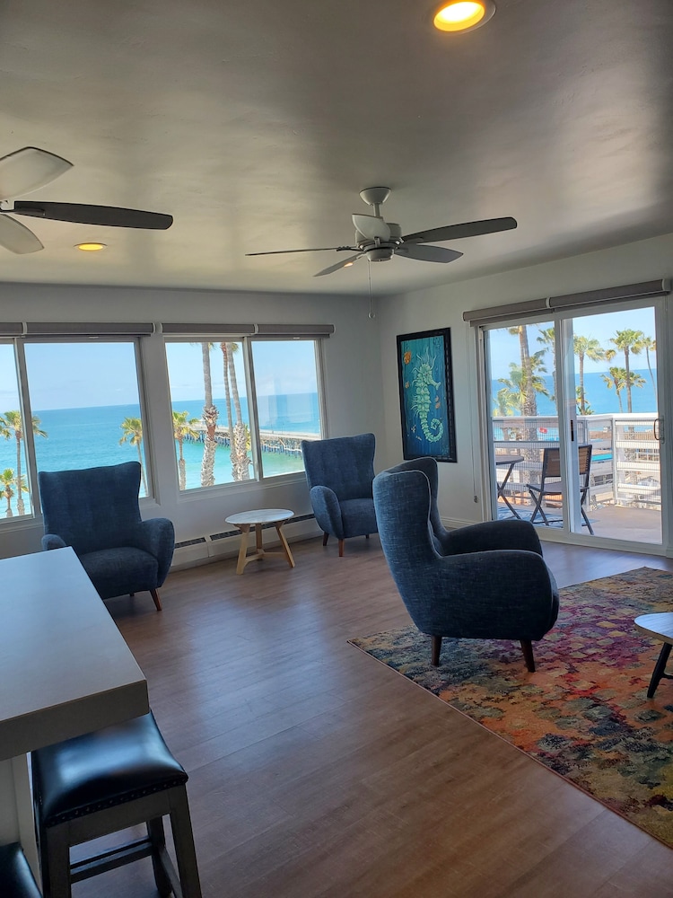 Sea Horse Resort 48/75