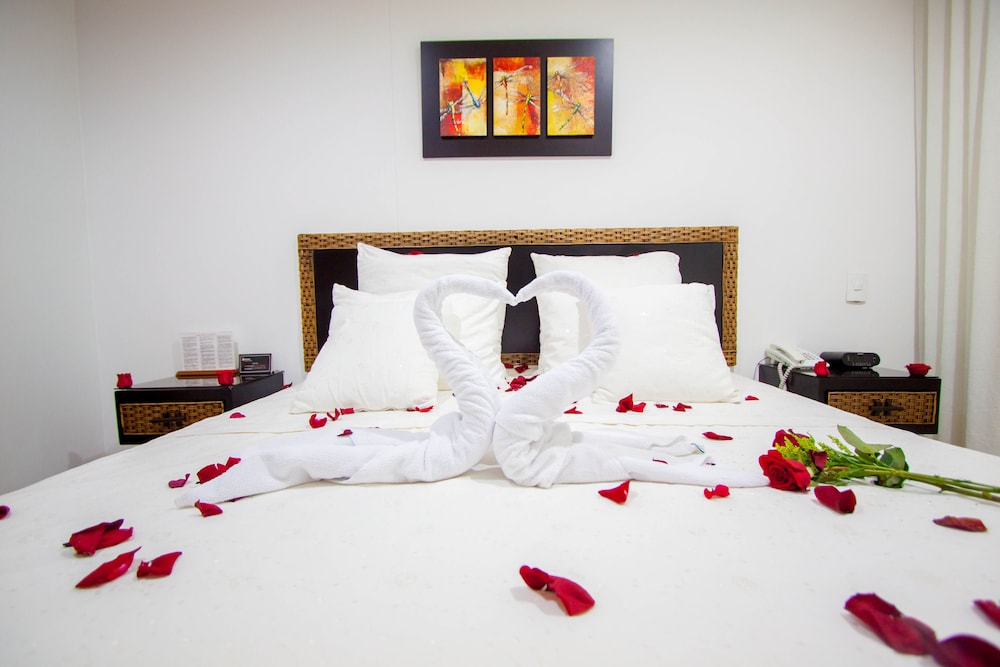 Travelers Suites Orange Cartagena 11/38