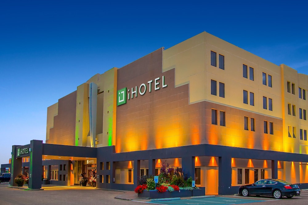 iHOTEL & Conference Centre Red Deer 1/57