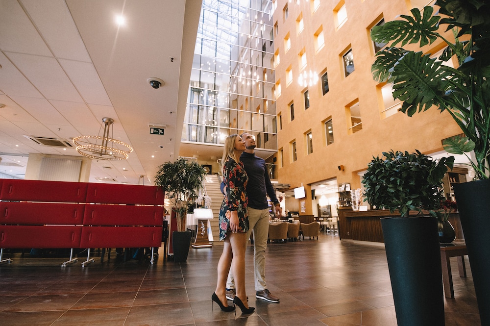 Avalon Hotel and Conferences 51/63