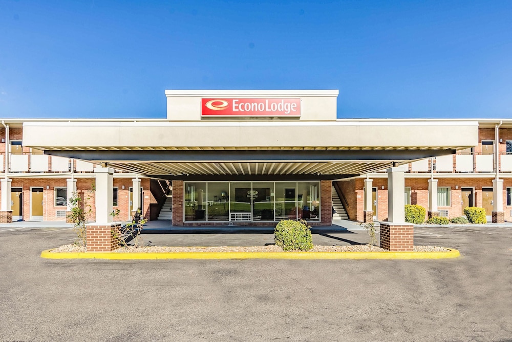 Econo Lodge Lexington Downtown Near I-81 2/29