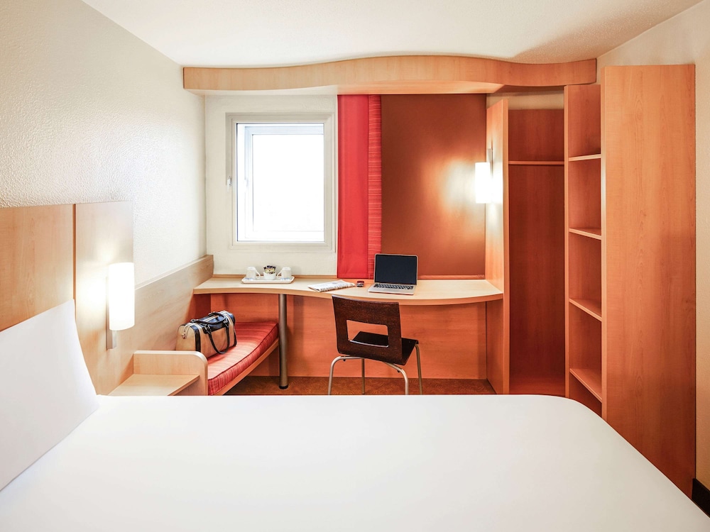 Ibis London Heathrow Airport 26/61