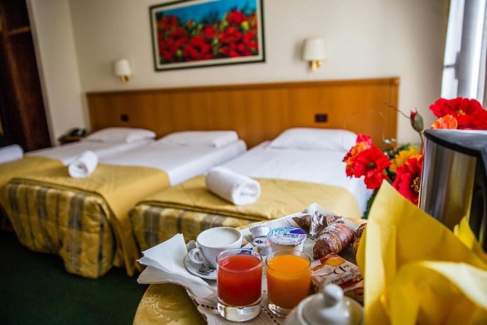 HOTEL GALANT 27/40