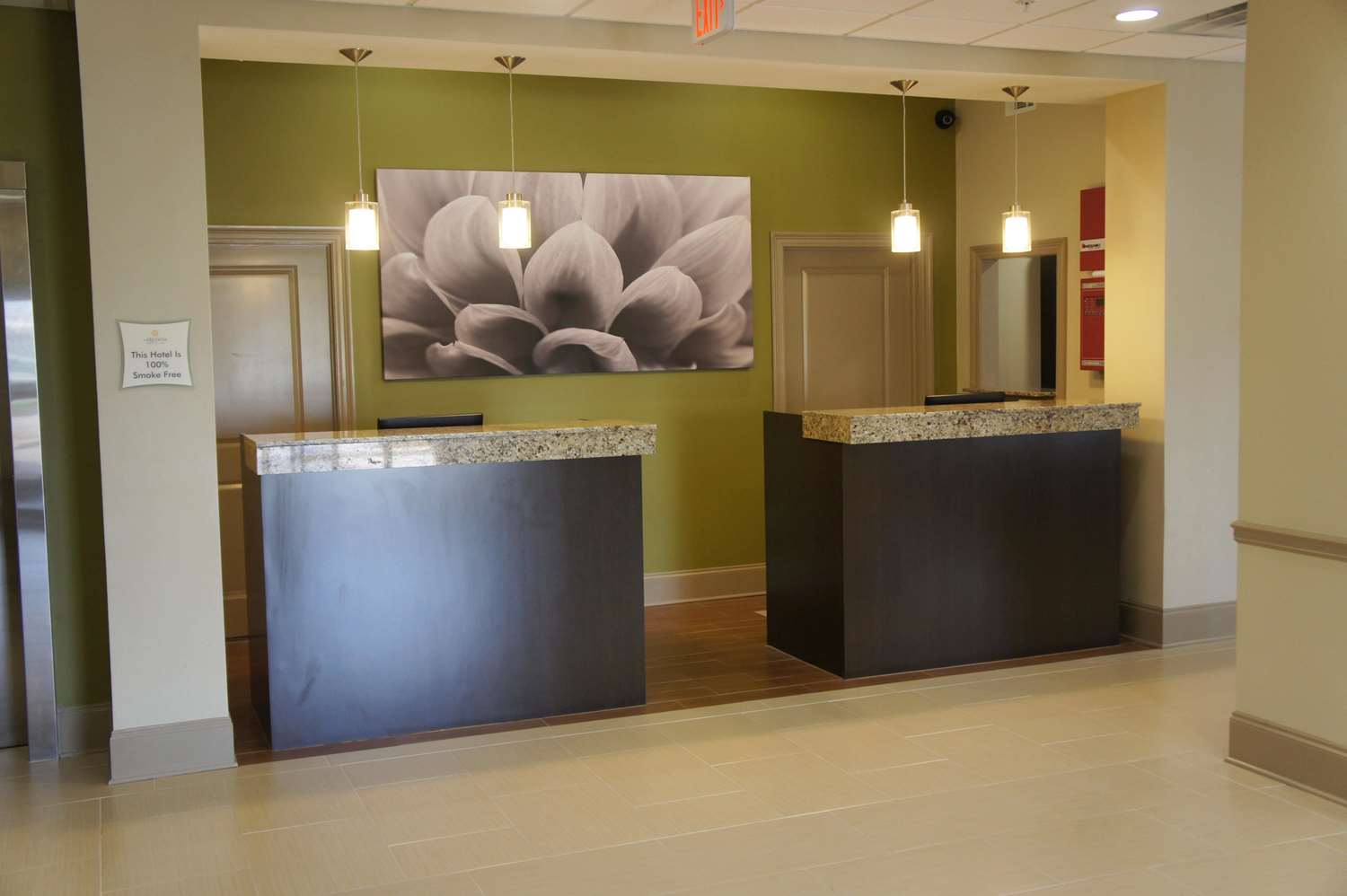 La Quinta Inn & Suites by Wyndham Gonzales LA 3/48