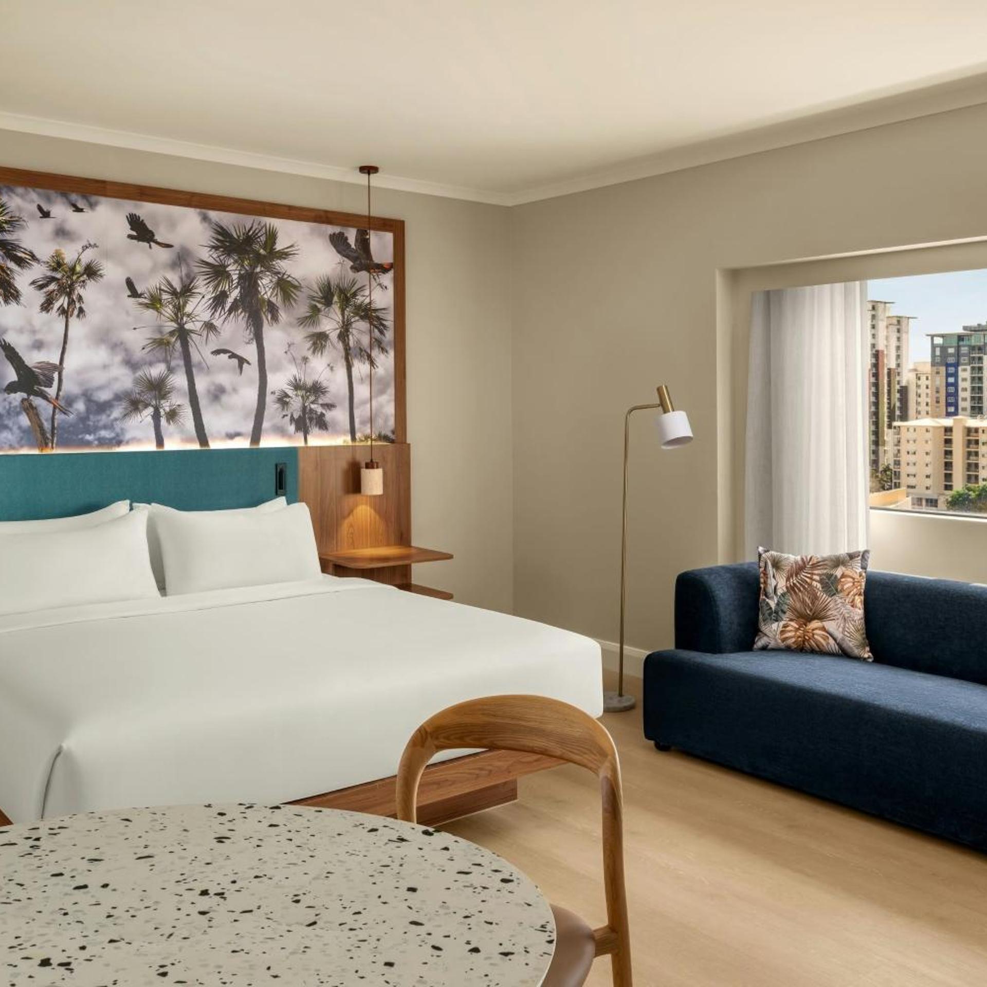 Superior, King Bed, City View, High Floor