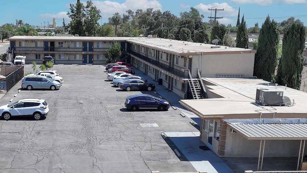 Motel6 Selma, CA 37/57