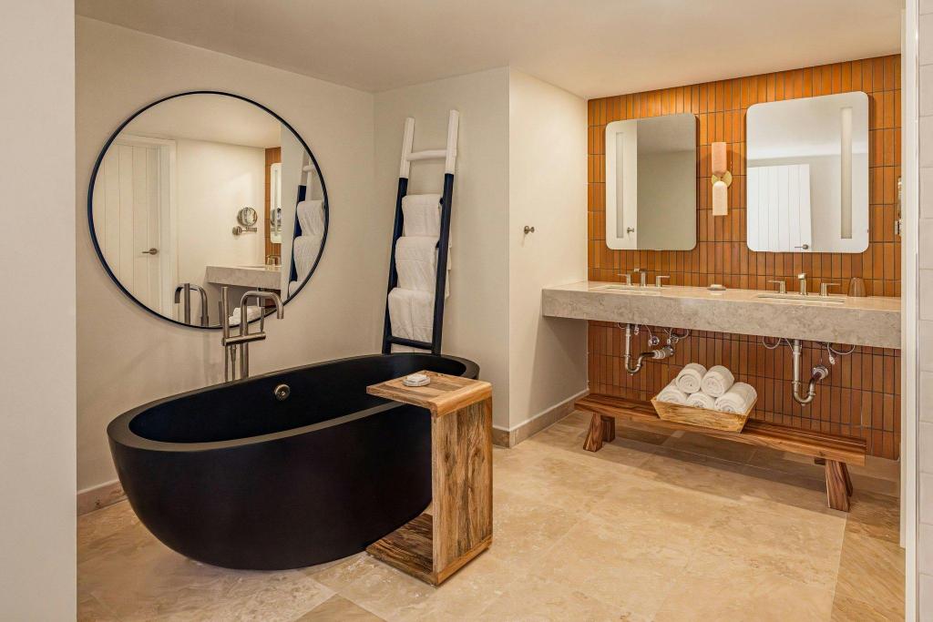 1 Bedroom, Lanai, Suite, King Bed, Ocean View, Sofa