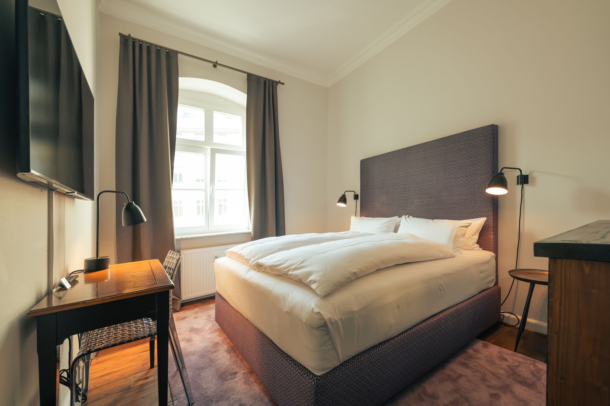 SUPERIOR, DOUBLE BED