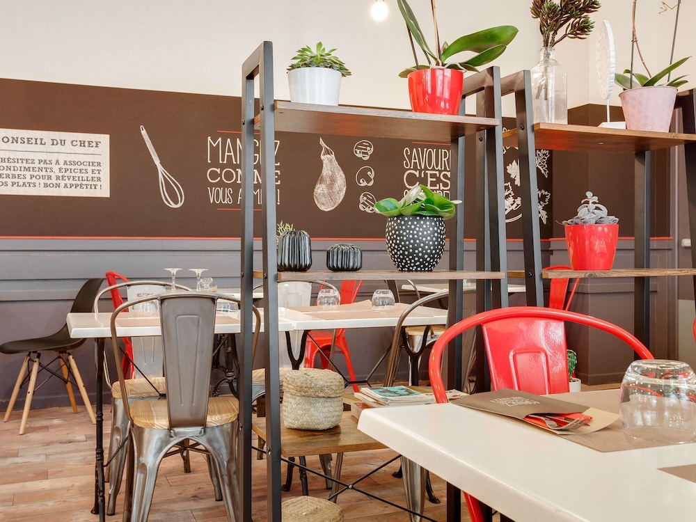 Ibis Angers Centre Chateau 53/75