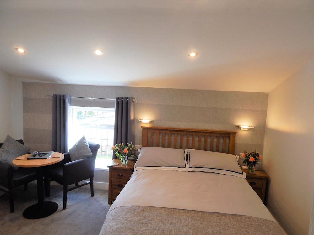 The Saxon Inn 17/50