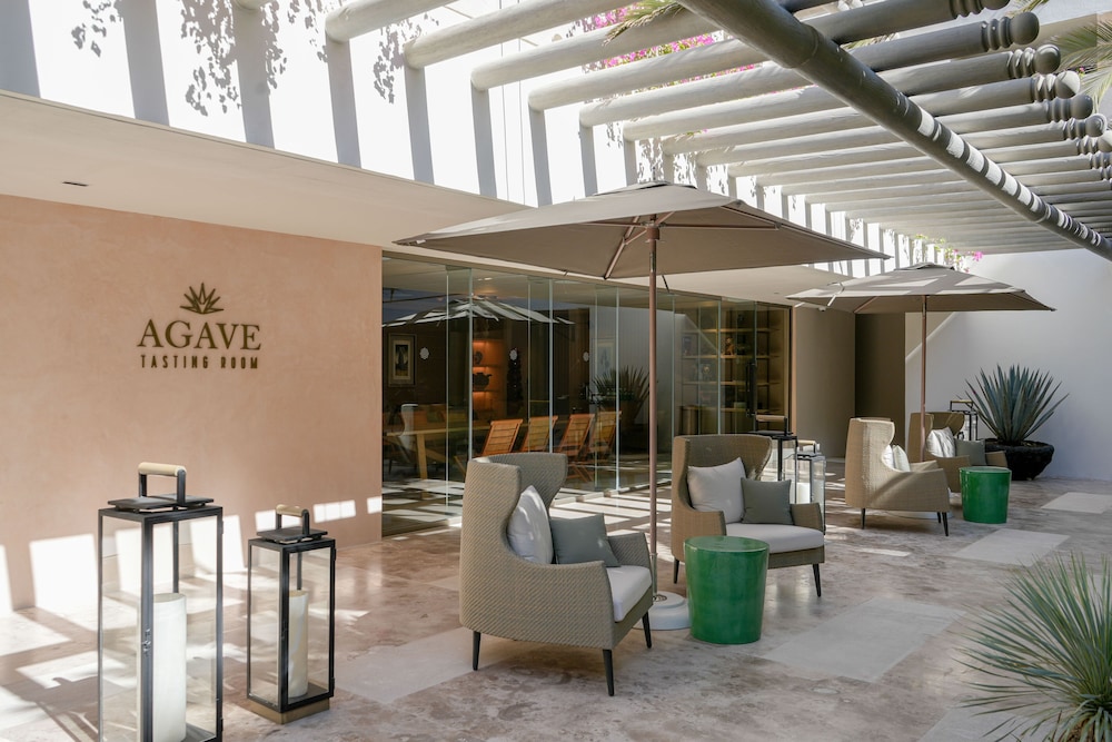 Grand Velas Boutique Hotel 86/104