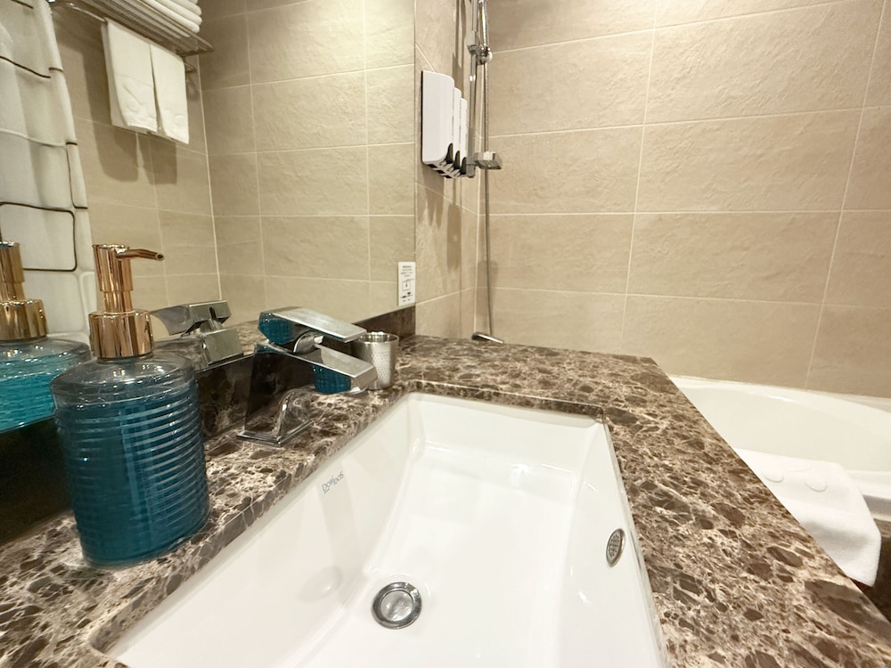 Mohenic Hotel Seoul Myeongdong 60/62