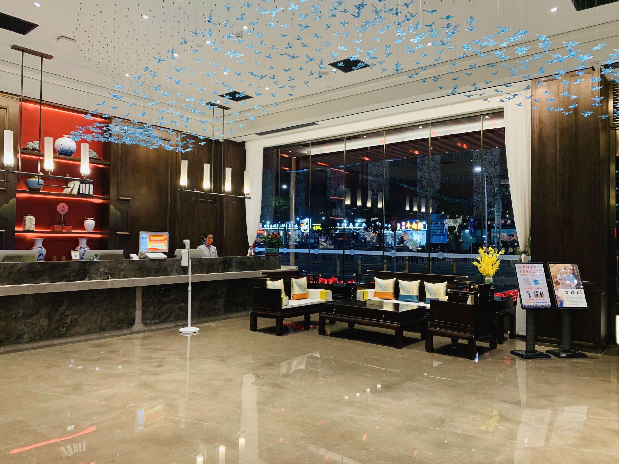 TILL BRIGHT Hotel (Shenzhen Bao'an International Airport Gushu Subway Station) 6/19