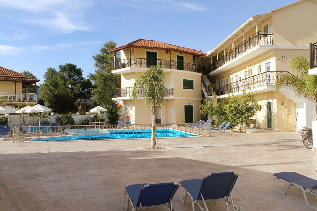 La Caretta Hotel 24/37