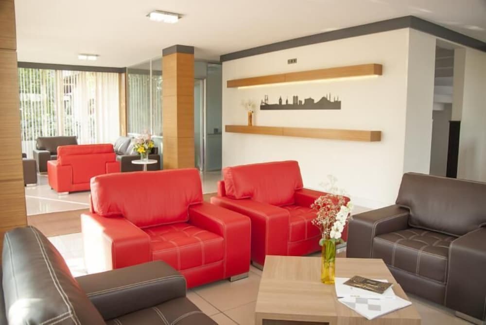 Lounge Boutique Hotel 34/50