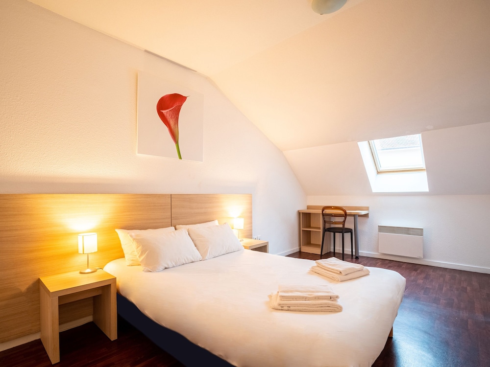 RESIDHOTEL SAINT ETIENNE CENTRE 13/50