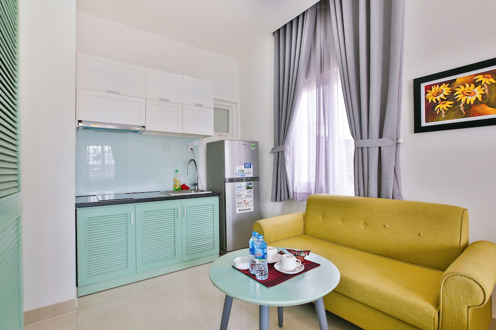 Sunflower Boutique Studio Apartment 30/44