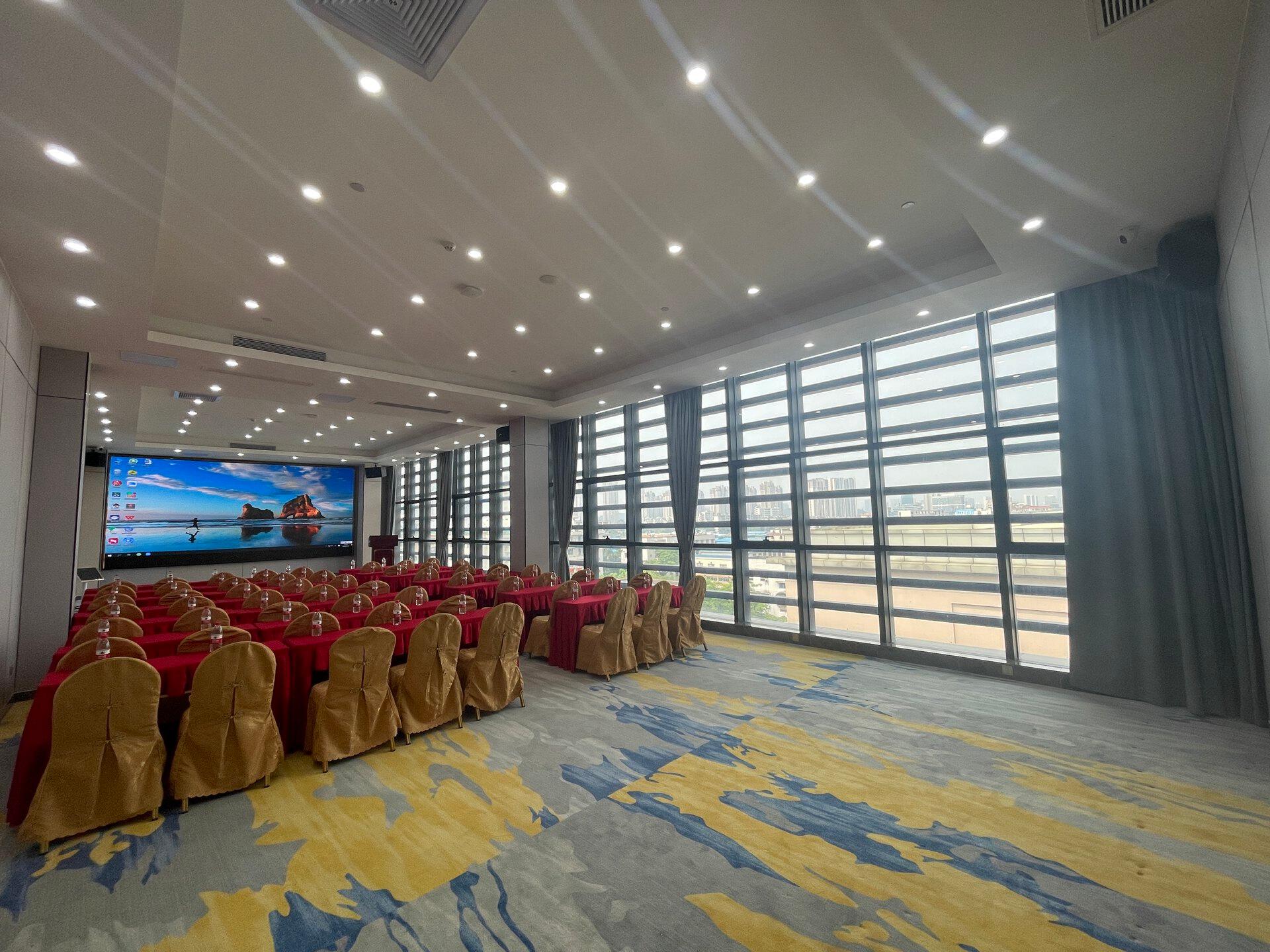Vienna Hotel (Guangzhou Huangpu Free Trade Zone Xiayuan Subway Station) 36/38