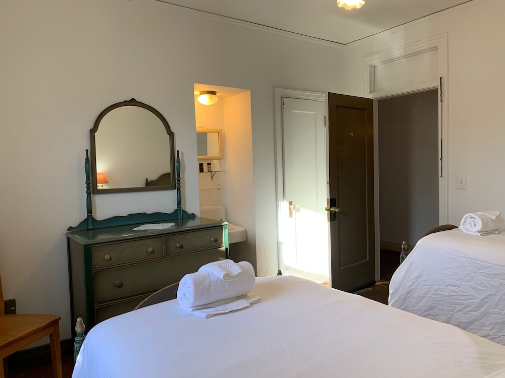 Winnedumah HOtel 19/50