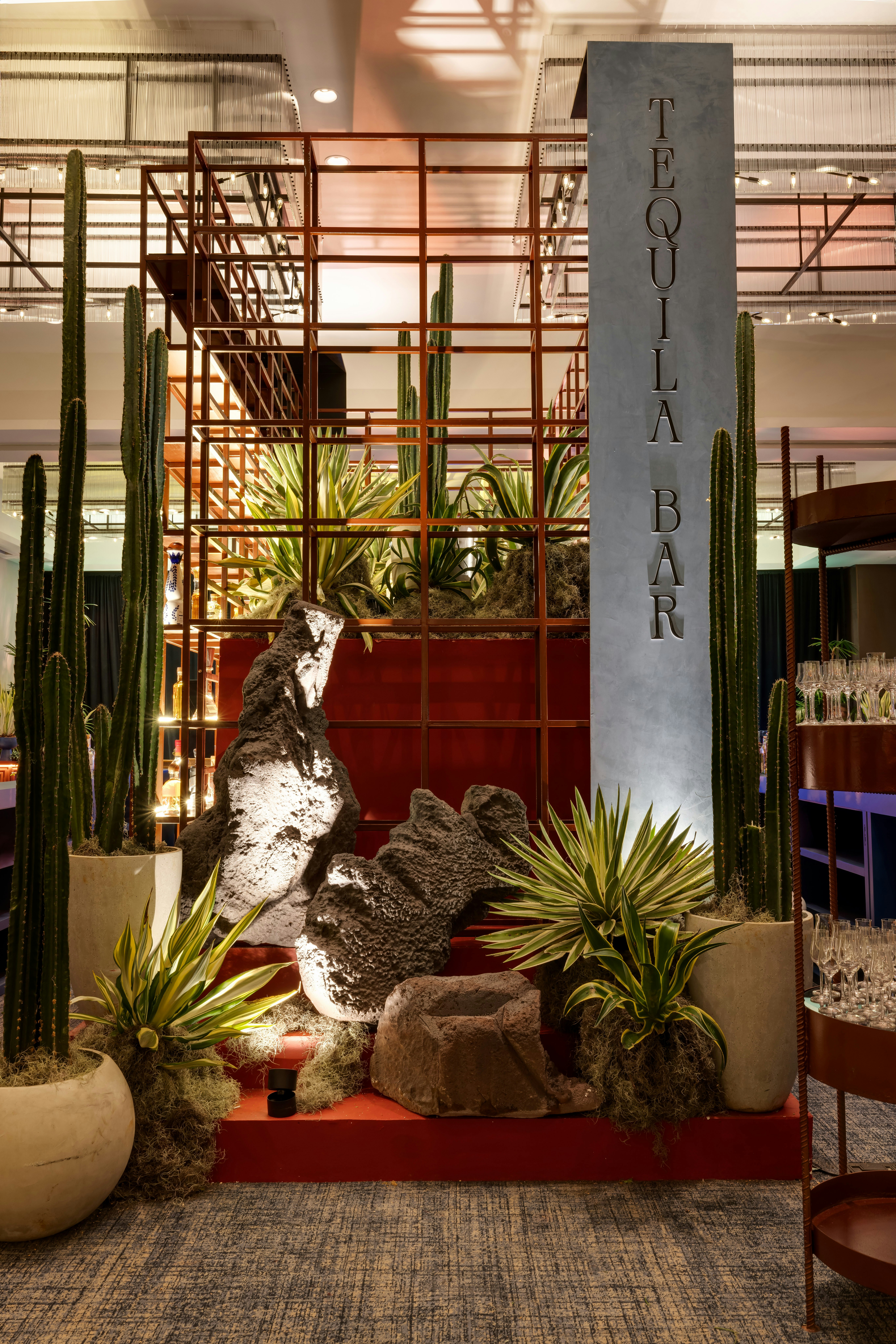 Hotel Santiago, Curio Collection by Hilton 56/59