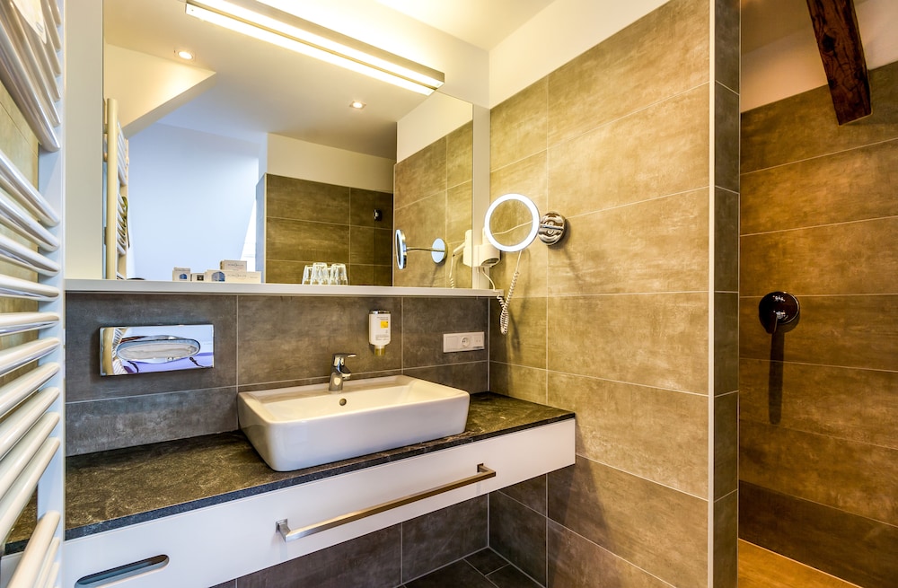 Boutique Hotel Donauwalzer 74/76