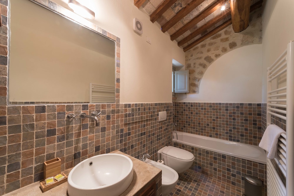 Tenuta Santo Pietro 47/50