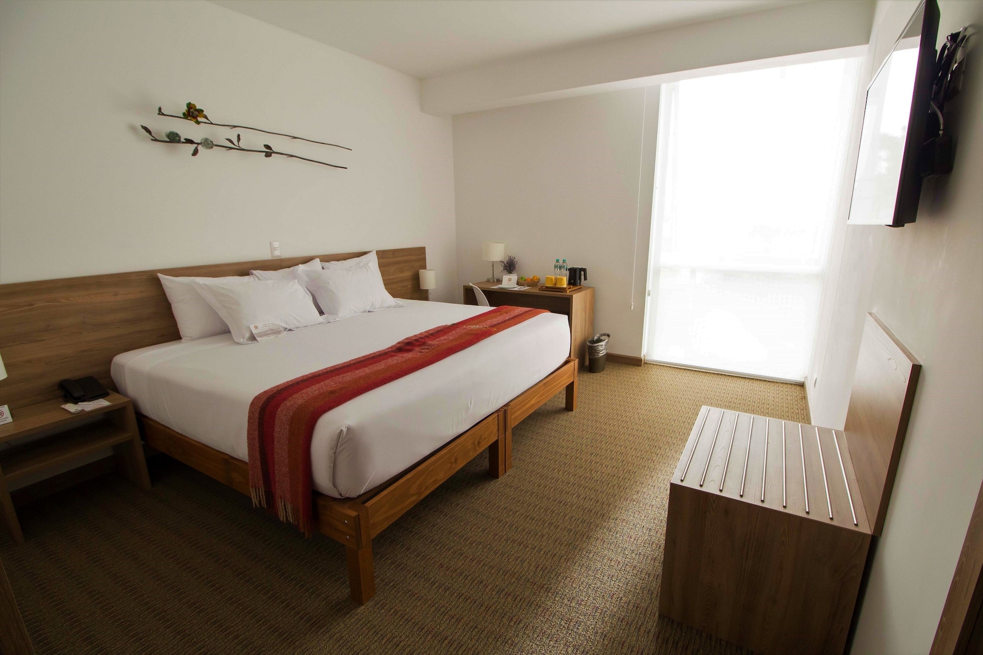 SUPERIOR, DOUBLE OR TWIN BED