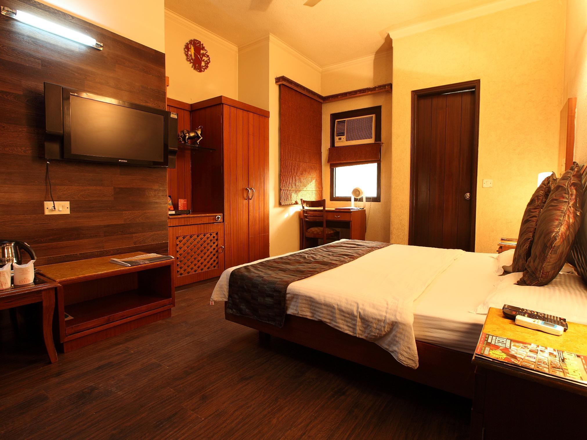 غرفة تنفيذية بسرير كينج، ROYAL CASTLE GRAND 2/2