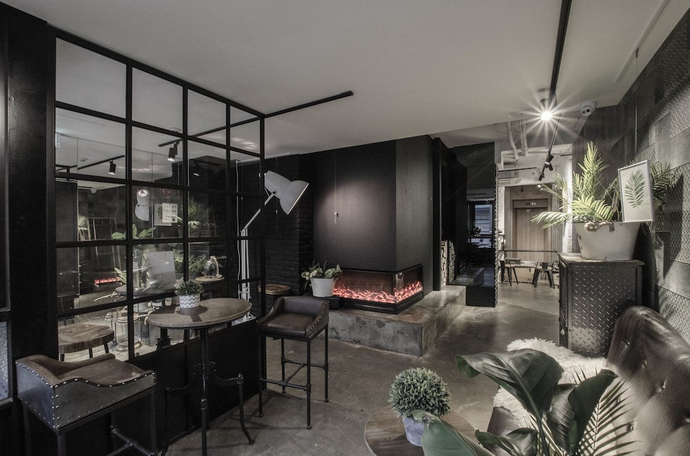 Mmmio Ii Design Residence 14/35