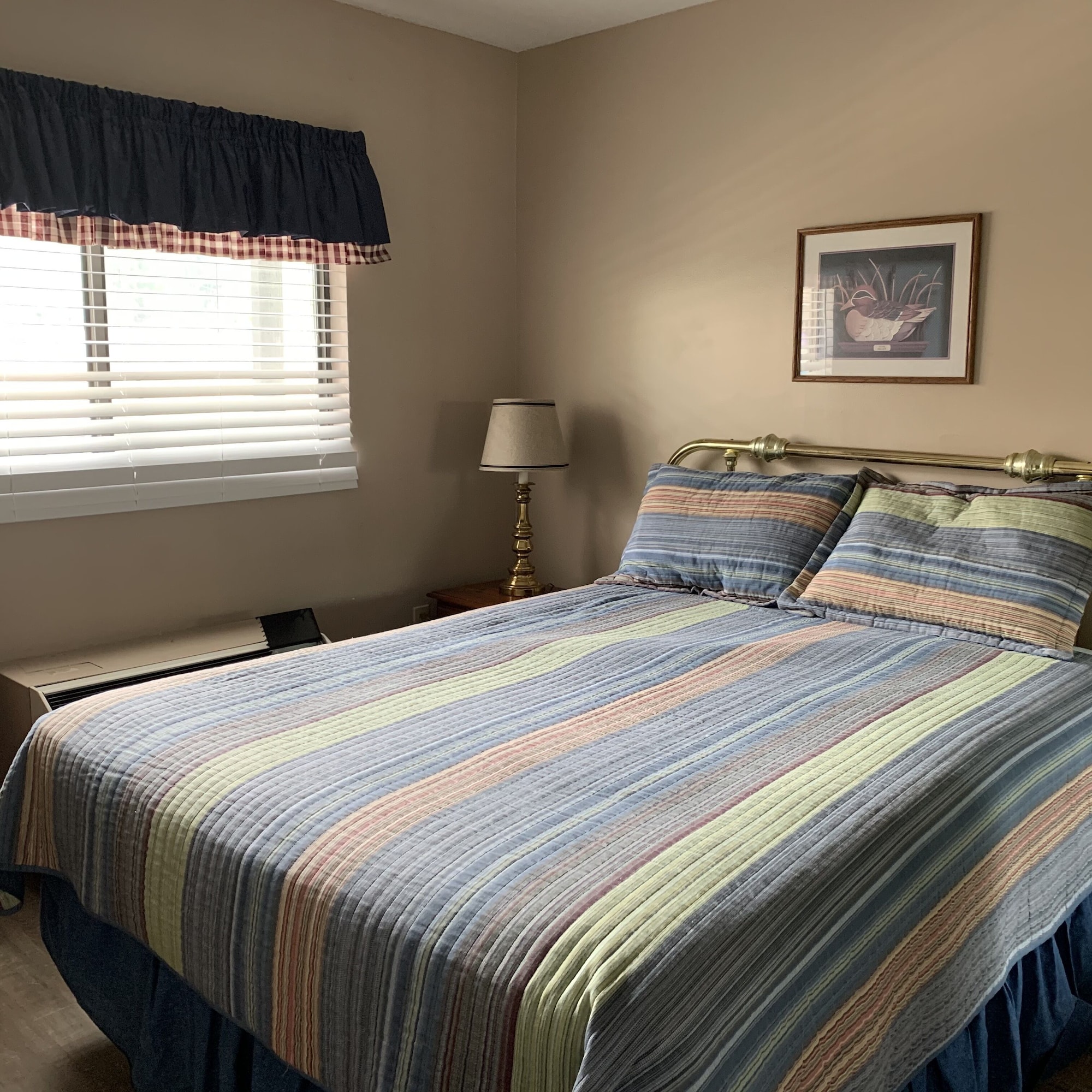 1 BEDROOM, CONDO