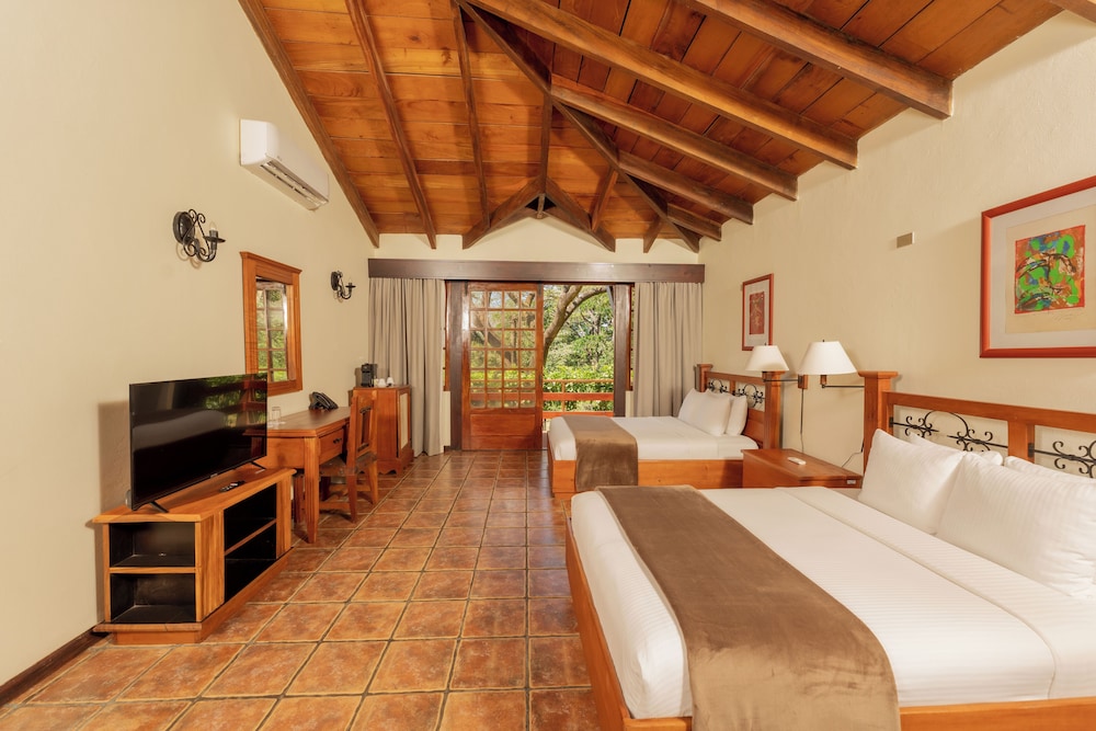 Borinquen Thermal Resort 16/50