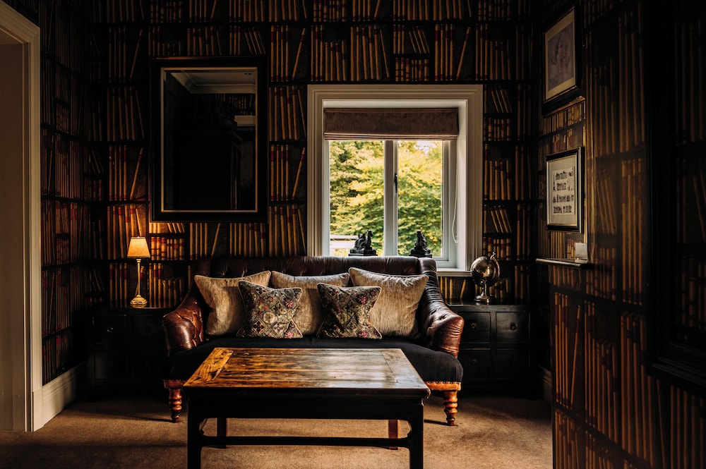 Mitton Hall 31/50