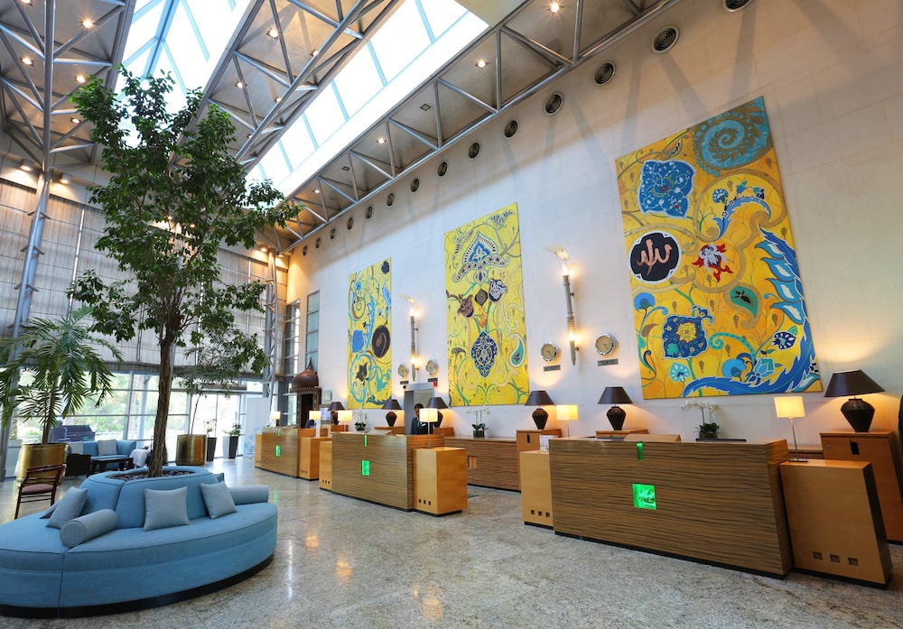 Holiday Inn Kuwait 8/79