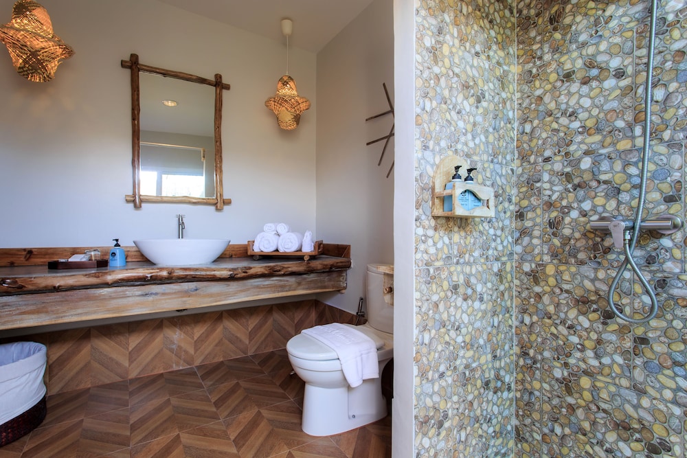 Sripakpra Boutique Resort 50/50