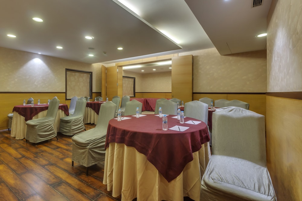 Golden Tulip New Delhi - Hari Nagar 28/38