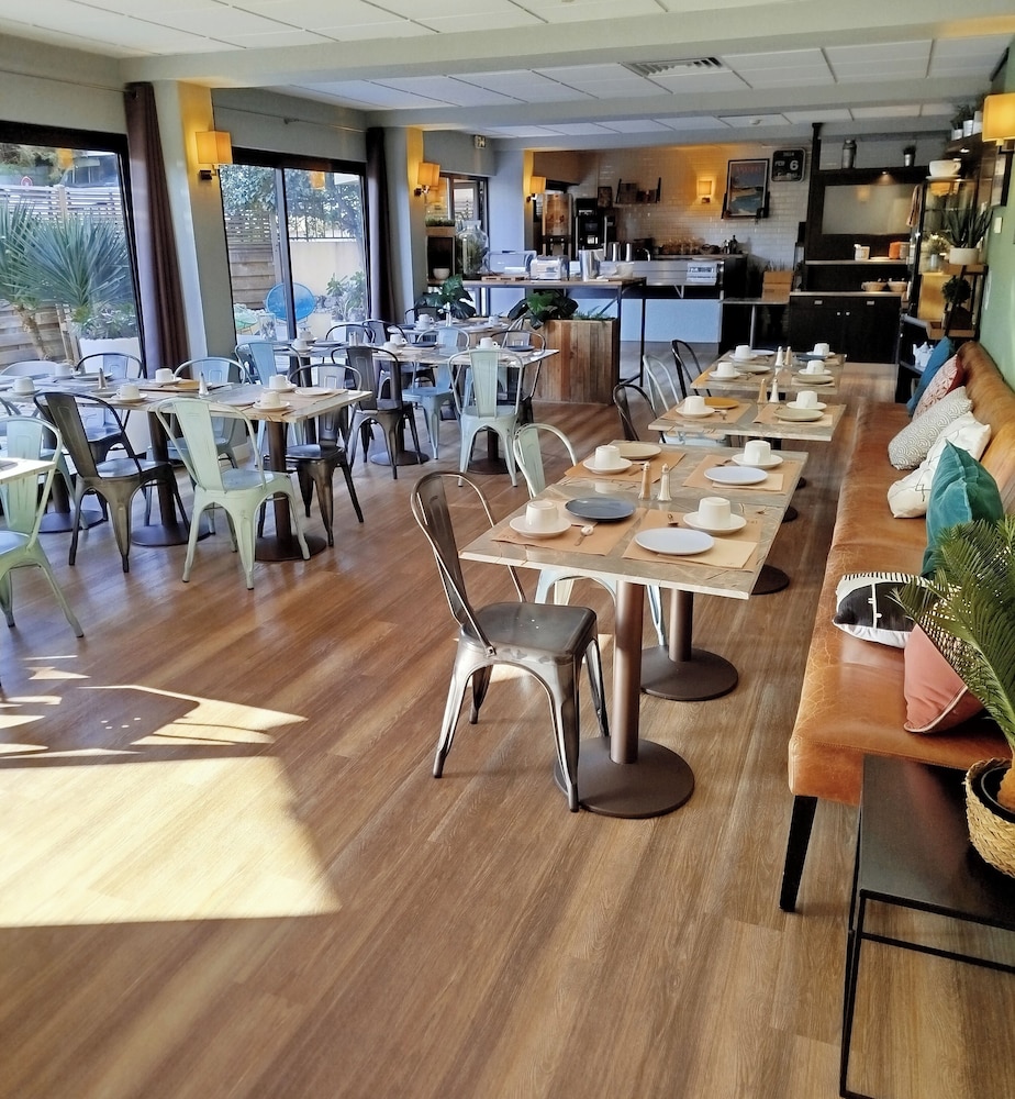Hotel Le Collier 35/50