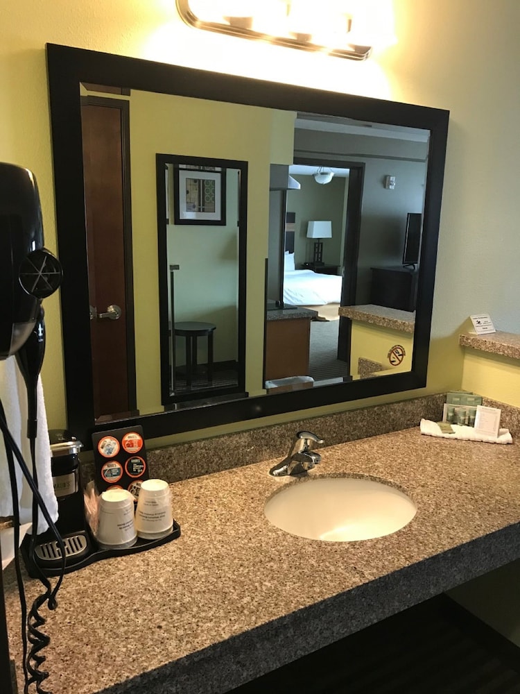 Best Western Rama Inn 3/42