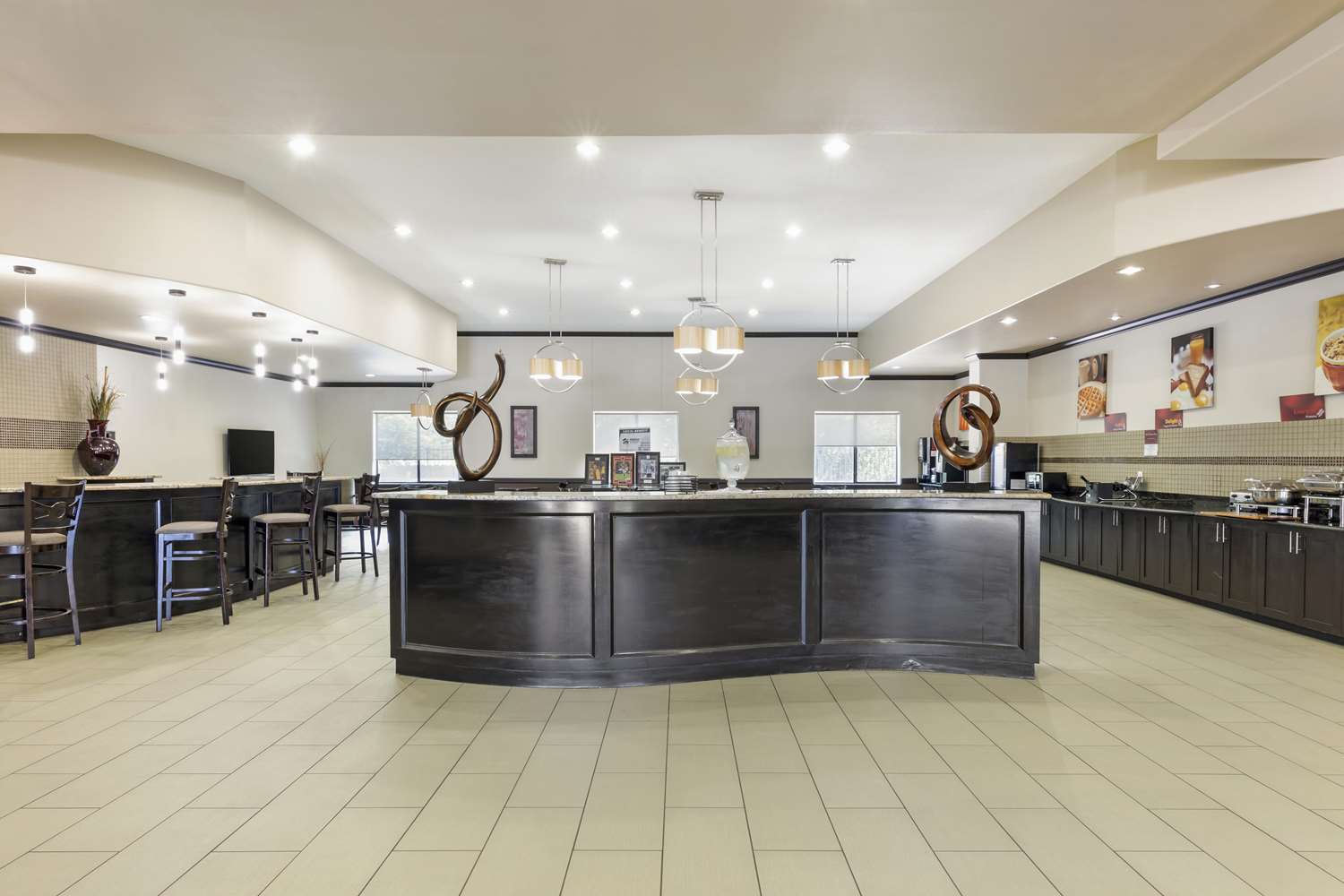 Best Western Plus Texoma Hotel and Suites 6/44