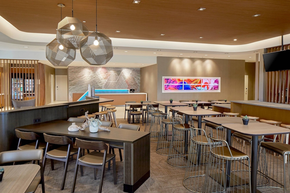 SpringHill Suites by Marriott Charlotte at Carowinds 29/40
