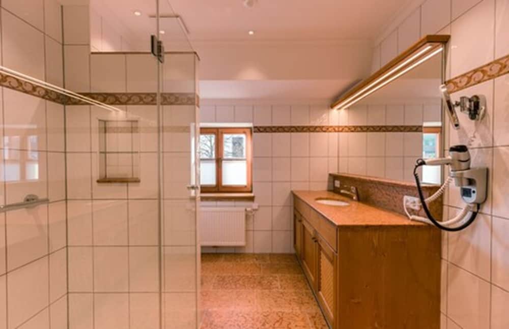 Hotel & Gaststätte Zum Erdinger Weissbräu 27/55