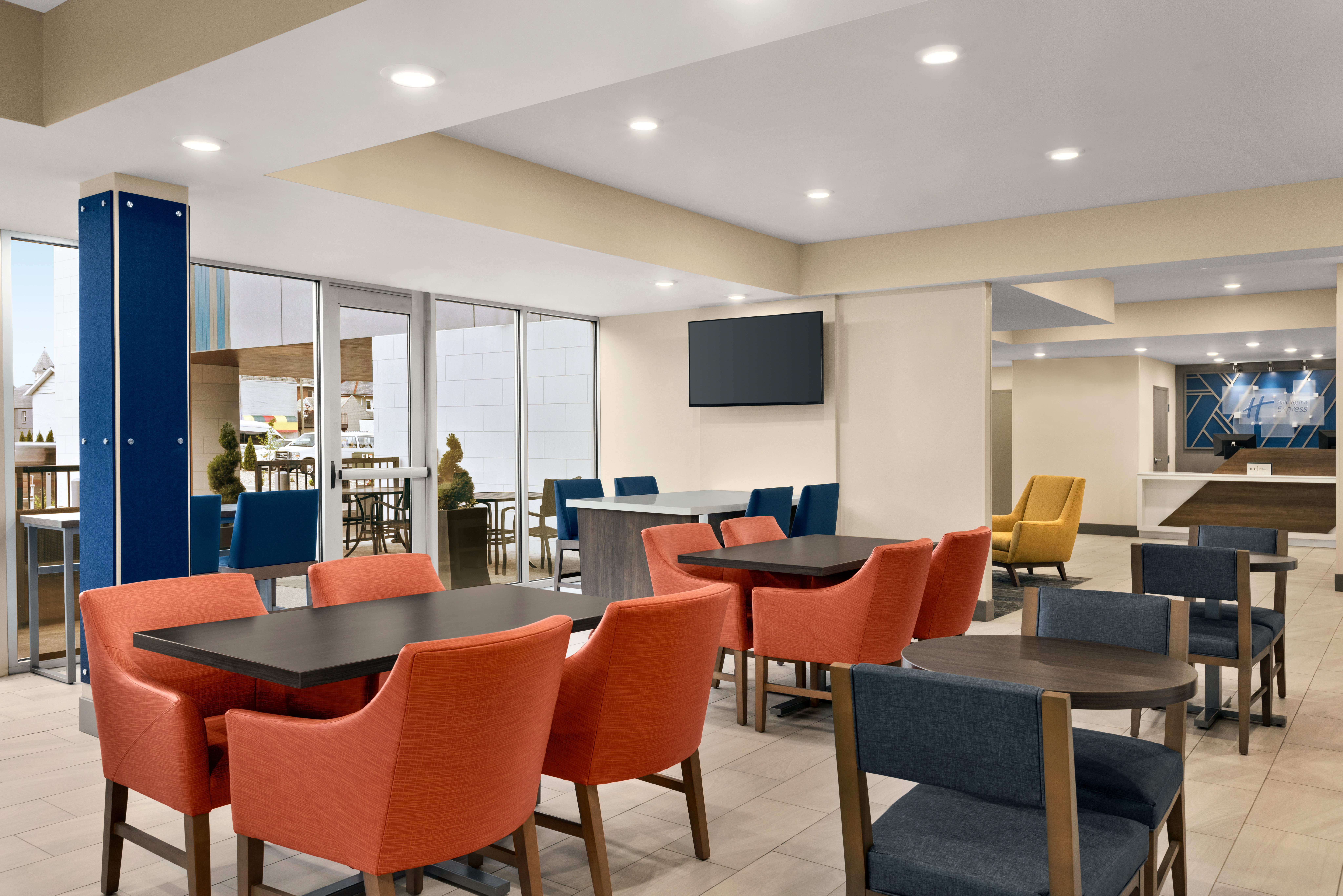Holiday Inn Express & Suites Evansville Downtown, an IHG Hotel 19/33