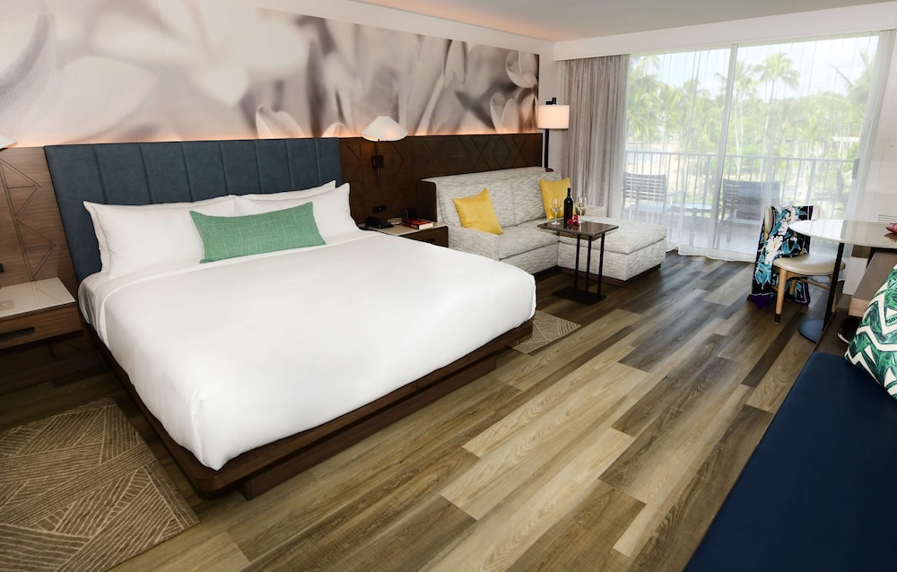 ROOM, KING BED, OCEAN VIEW