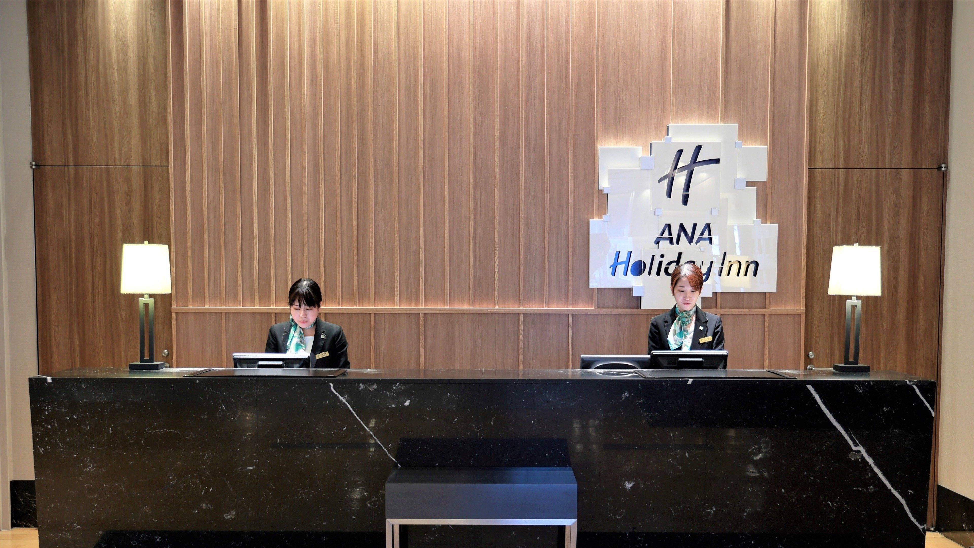 Holiday Inn Ana Sendai 12/75