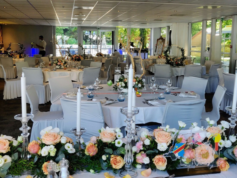 Novotel Paris Saclay 54/74