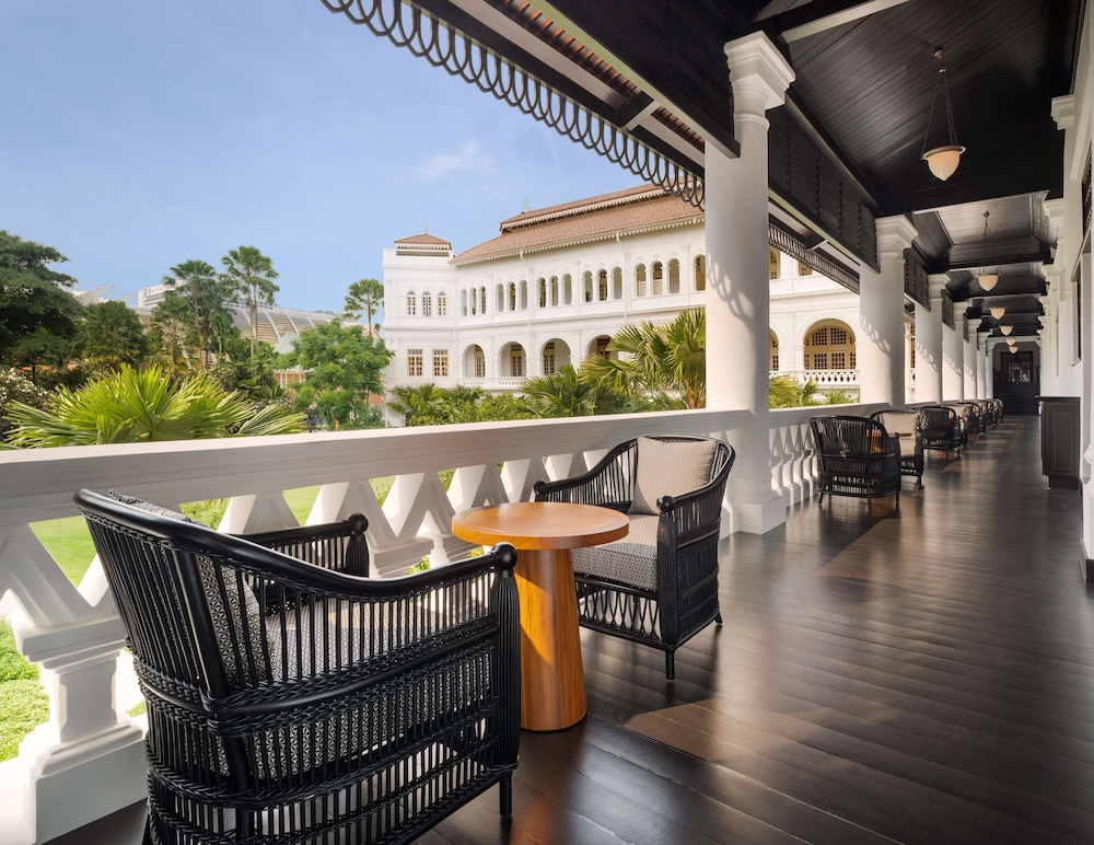 Raffles Hotel Singapore 55/69