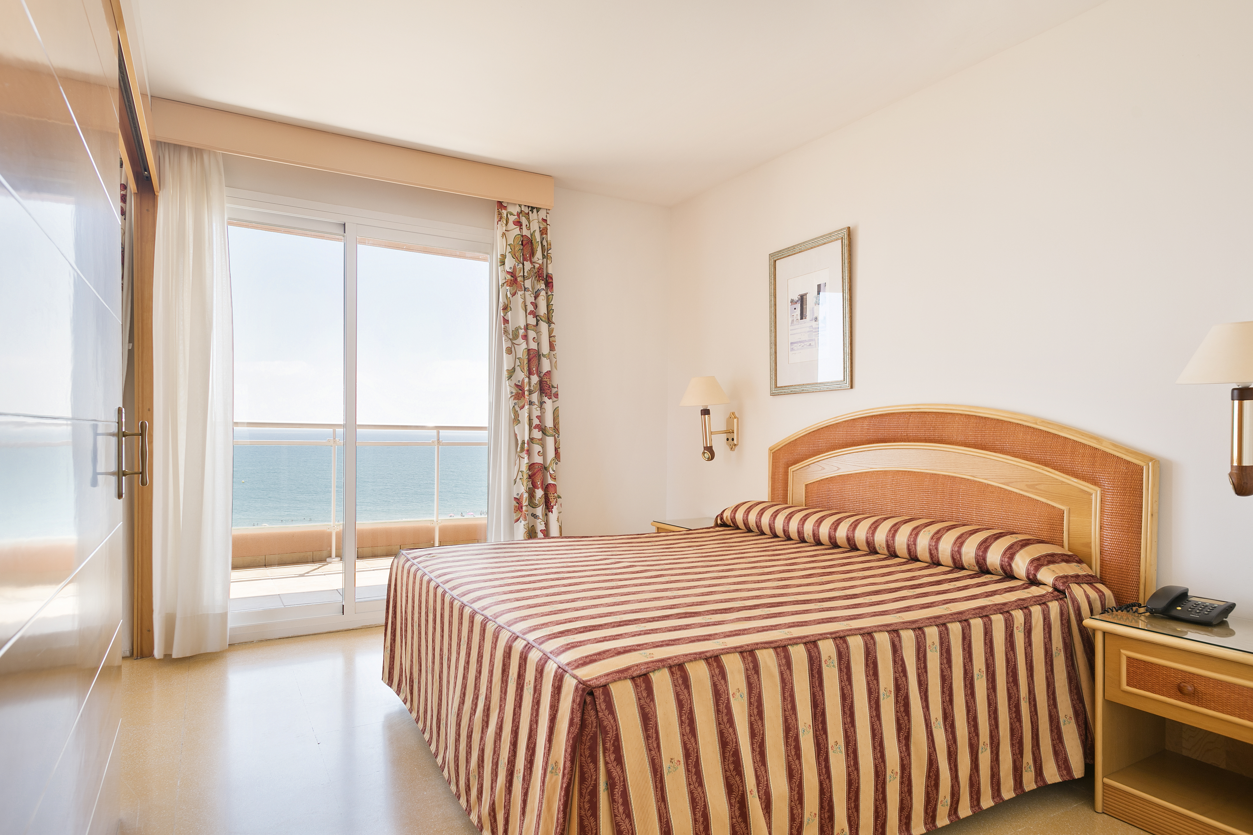 Room, Double Bed, Front View