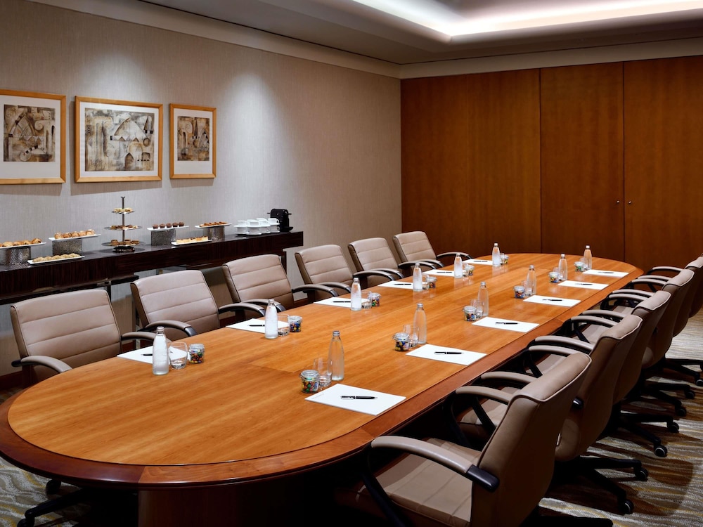 Movenpick Hotel Beirut 41/49